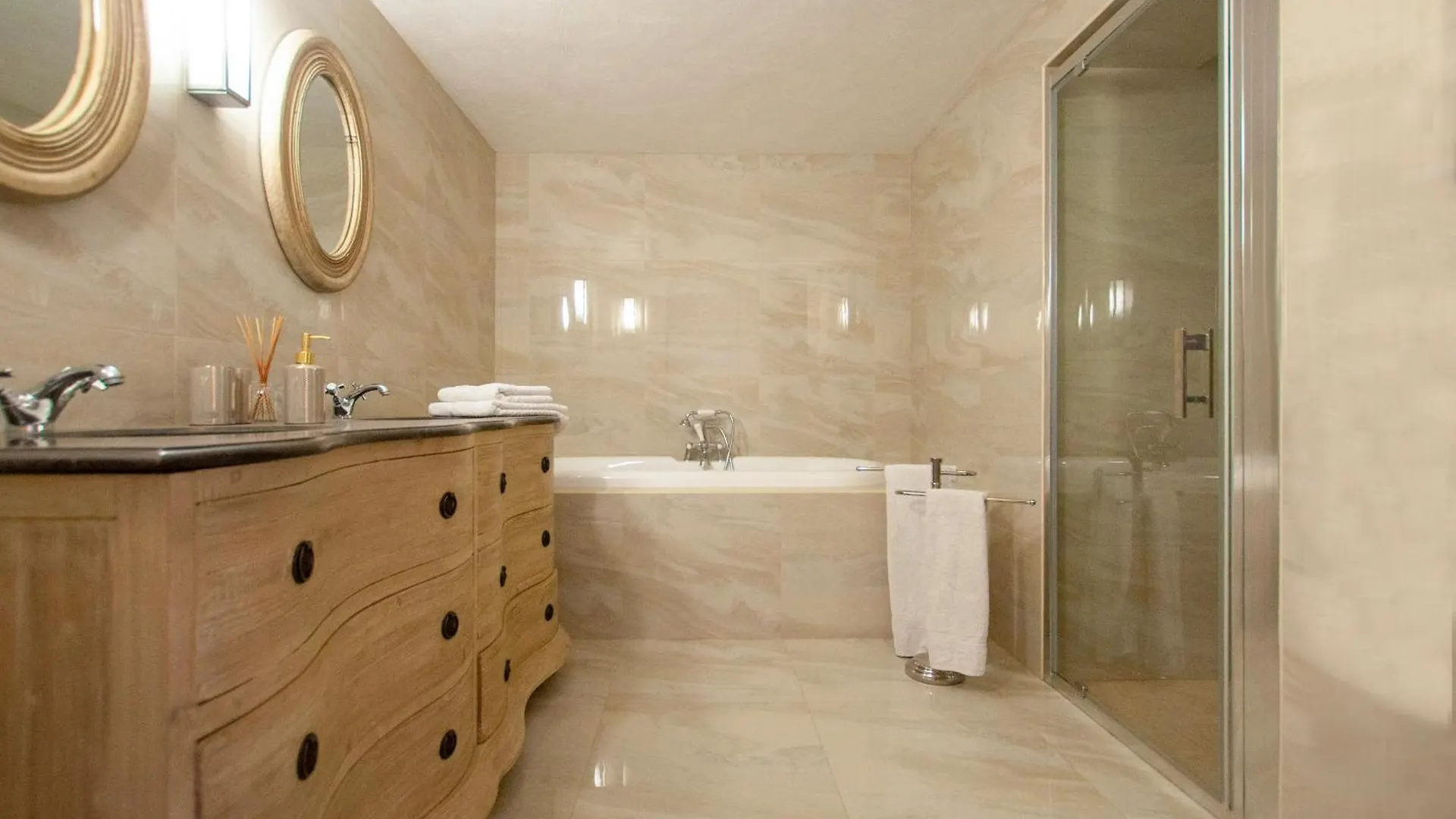 Charm, Luxury, Stunning Views, Villa With Pool Le Bar-sur-Loup 0*,