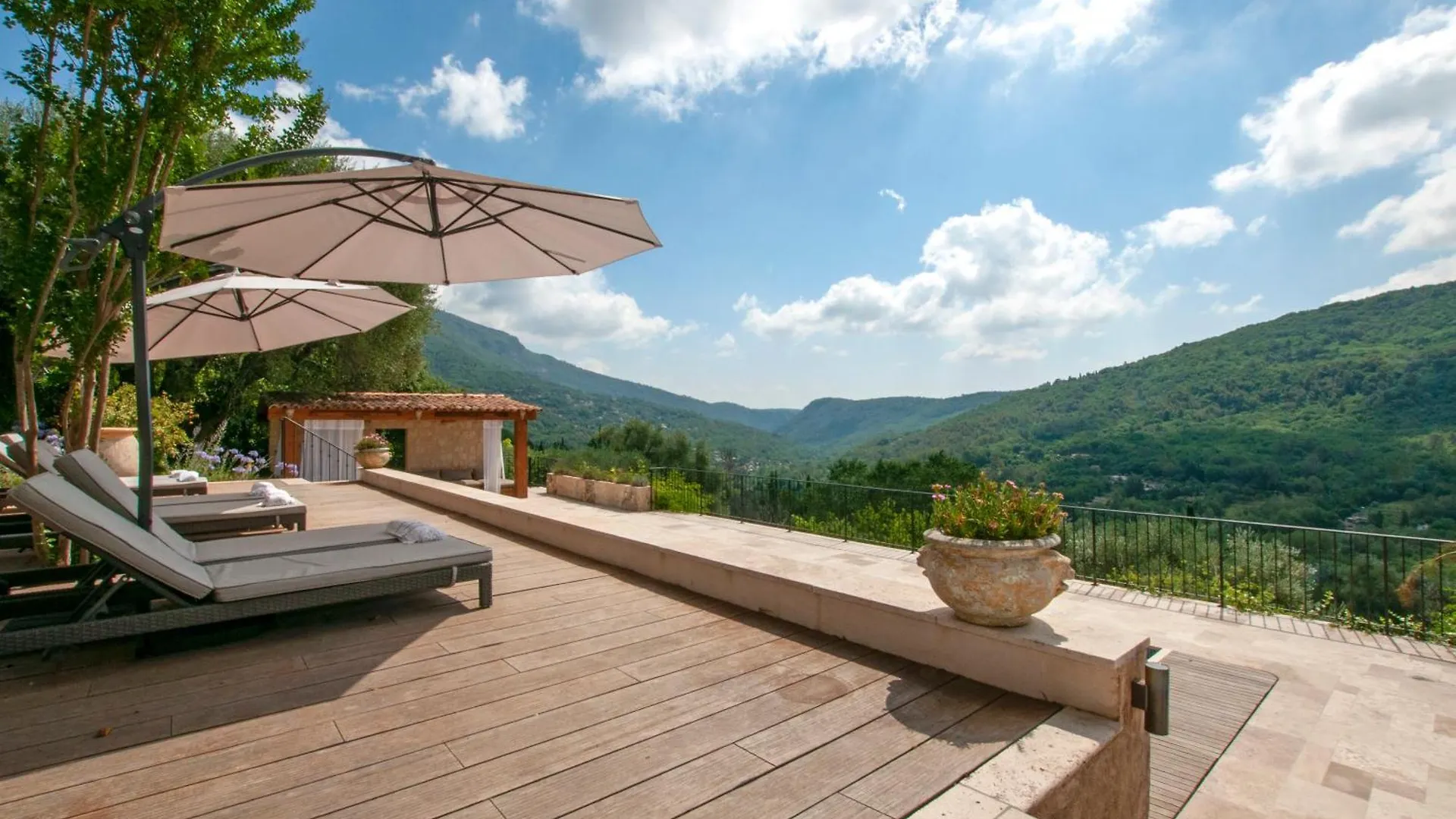 Charm, Luxury, Stunning Views, Villa With Pool Le Bar-sur-Loup