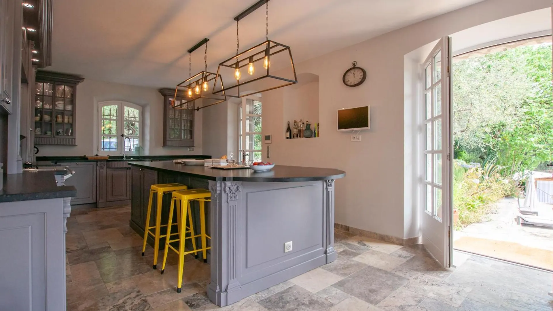 Charm, Luxury, Stunning Views, Villa With Pool Le Bar-sur-Loup