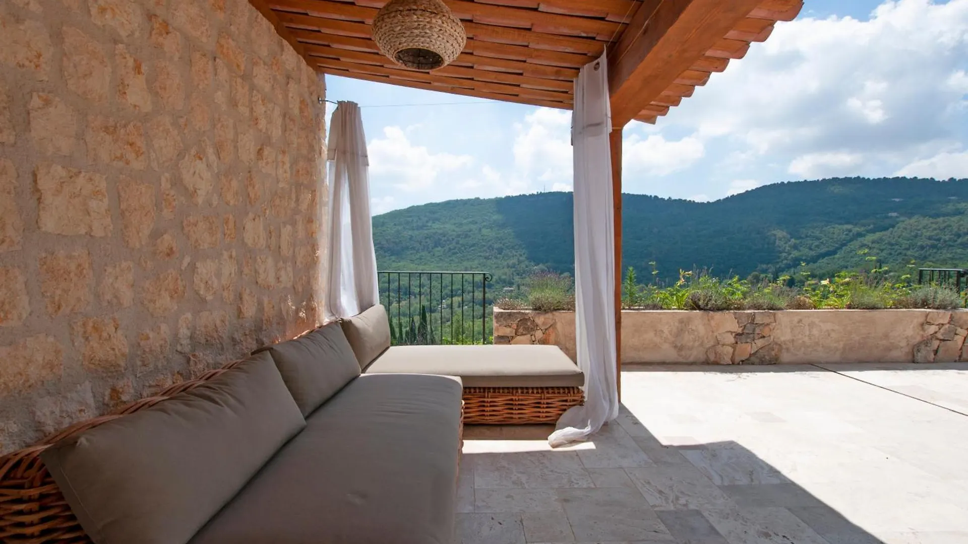Charm, Luxury, Stunning Views, Villa With Pool Le Bar-sur-Loup